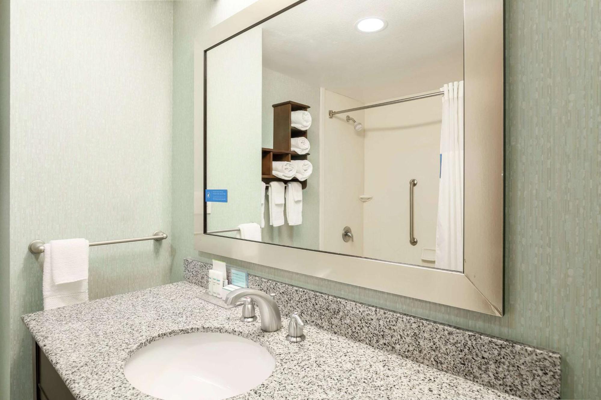 Hampton Inn & Suites Wheeling - The Highlands Triadelphia Luaran gambar