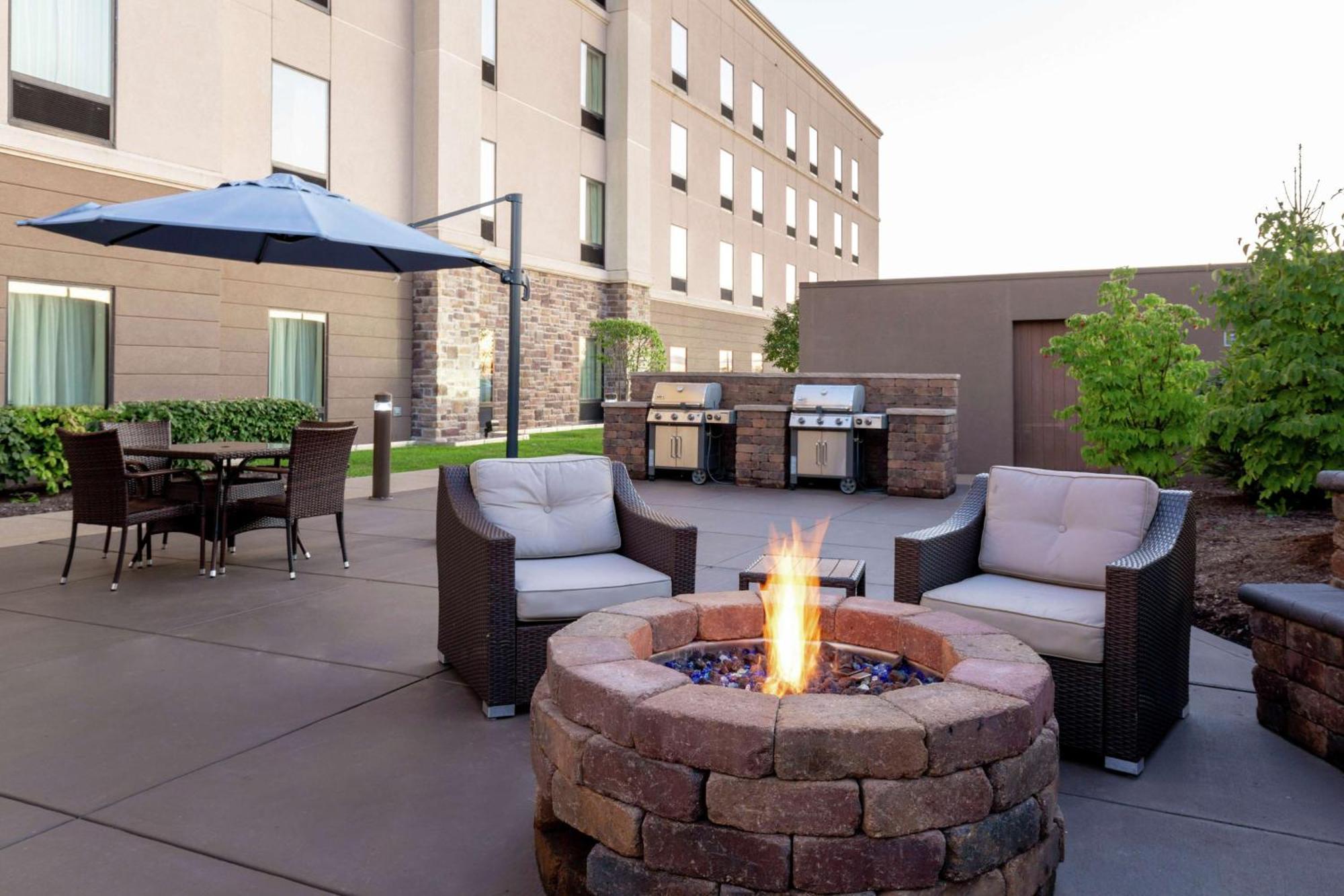 Hampton Inn & Suites Wheeling - The Highlands Triadelphia Luaran gambar